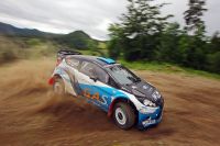 Neubauer in Vollgas Action (c) Daniel Fessl  rallyepics.at.jpg