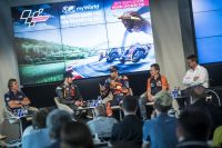 MotoGP AUT Marcel Hirscher PK © Philip Platzer Red Bull Content Pool Kopie.jpg