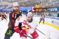 Craig Schira (99ers) und Benjamin Nissner (EC RBS) (c) GEPA pictures Karpaviciute .jpg