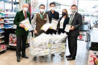 Gurgeltests aus dem Supermarkt (c) Land Salzburg Neumayr Probst