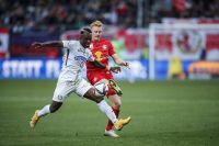 Nicolas Seiwald und Dogbole Franck Anderson Niangbo (c) Jasmin Walter FC RBS via Getty Images