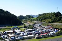 Fahrerlager-S-Ring (c) Mrazek .jpg