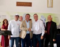 Festmahl (c) Helmut Kronewitter