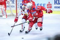 Dominique Heinrich (EC RBS) und Lukas Haudum (KAC) (c) GEPA Goetzhaber .jpg