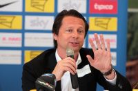 Grödig Trainer Schoettel (c) Maier