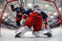 Mark Flood und Bernhard Starkbaum (EC RBS) (c) GEPA pictures Felix Roittner .jpg