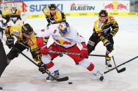 Benjamin Nissner (Capitals) Alexander Rauchenwald (EC RBS) und Julian Grosslercher (Capitals) (c) GEPA pictures Mathias Mandl.jpg