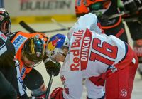 McLean (99ers) and Ryan Duncan (EC RBS) (c) GEPA pictures Hans Osterauer .jpg