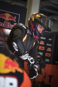 MotoGP AUT Marcel Hirscher Box © Philip Platzer Red Bull Content Pool Kopie.jpg