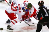 Brant Harris (EC RBS) und Christopher DeSousa (Bozen) (c) GEPA Roittner