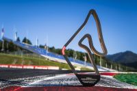 F1 GP AUT 2019 Niki Lauda Kurve Skulptur I (c)  Philip Platzer Red Bull Content Pool .jpg