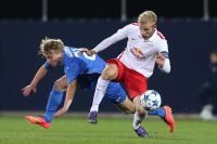 Konrad Laimer (RBS) und Haris Hajdarevic (Zeljeznicar) (c) GEPA Mandl